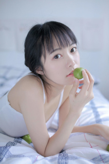老板不让穿乳罩随便揉